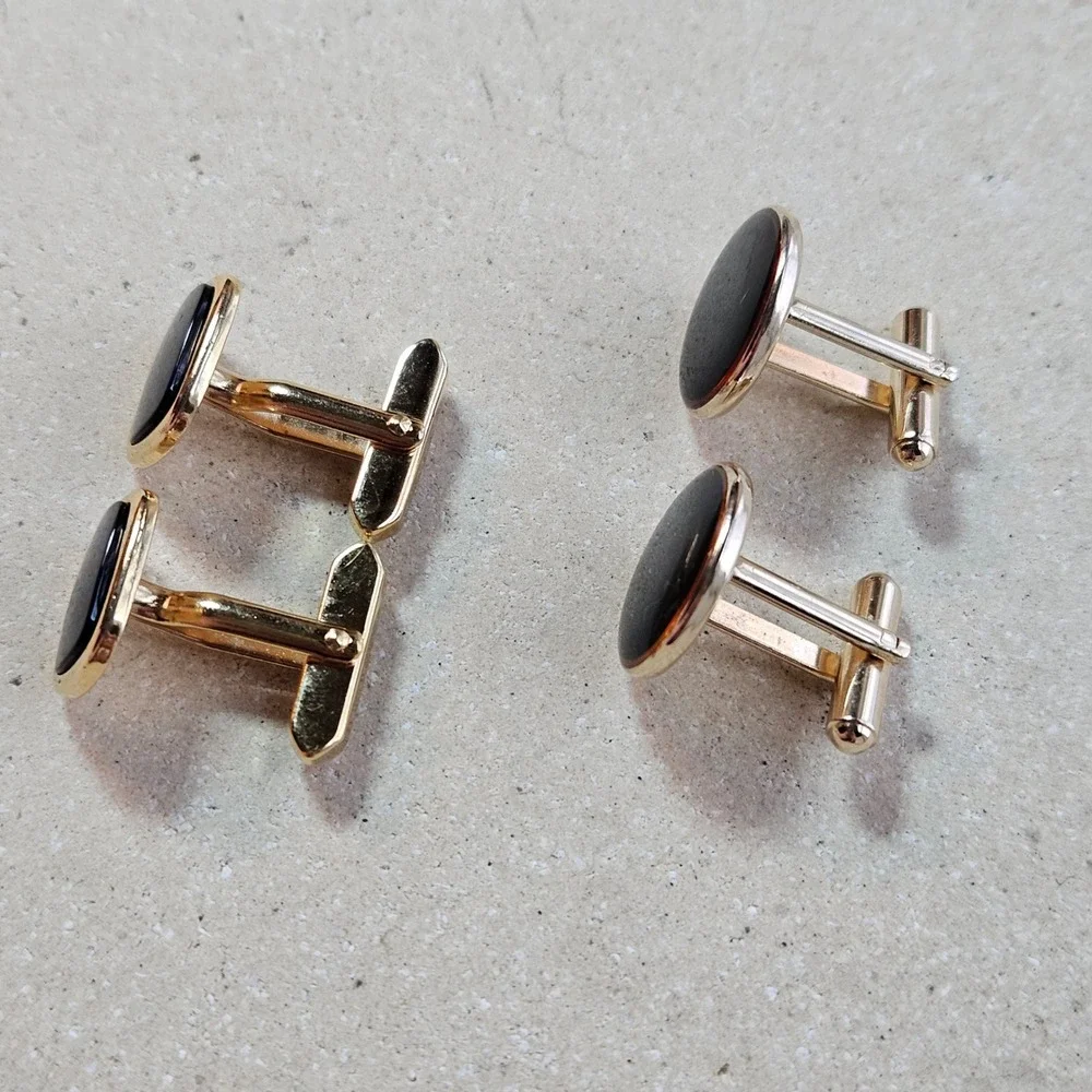 Vtg Gold Tone Black Enamel Cufflinks Set Round and Square Toggle Back‎ 2 Pairs